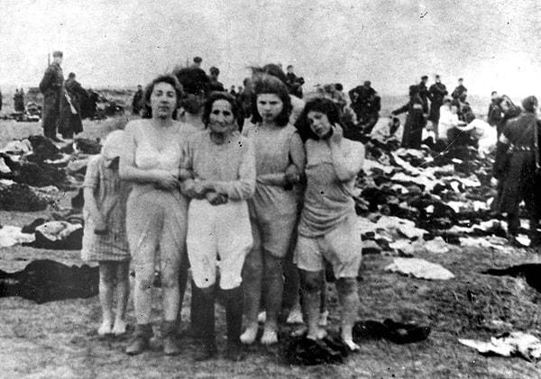 11. İşgal altındaki ülkelerindeki Nazi birlikleriyle dost olan kadınlara savaştan sonra korkunç muameleler edildi.