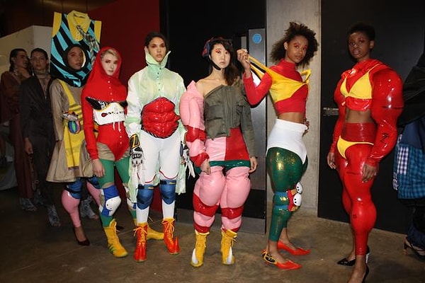 9. На создание последней коллекции Пьера-Луи вдохновили борцы, культуристы и средневековые воины.