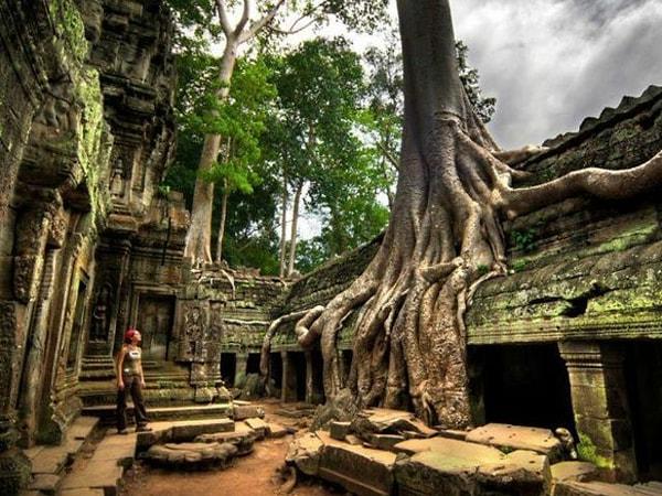 6. Kamboçya'da bulunan Siem Reap tapınağı nasıl da çekiyor insanı kendine.