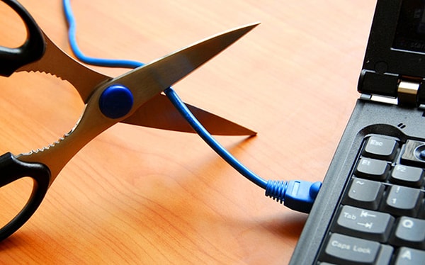 8. В 2011 году 75-летняя женщина из Грузии случайно отключила интернет практически во всей Армении в поиске медной проволоки