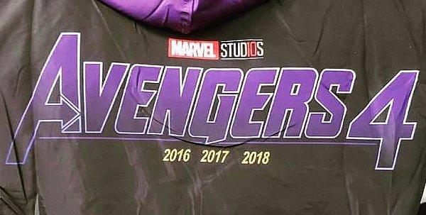 10. "Avengers 4" filminin logosu, bir set çalışanının ceketi nedeniyle şimdiden ortaya çıkmış olabilir.