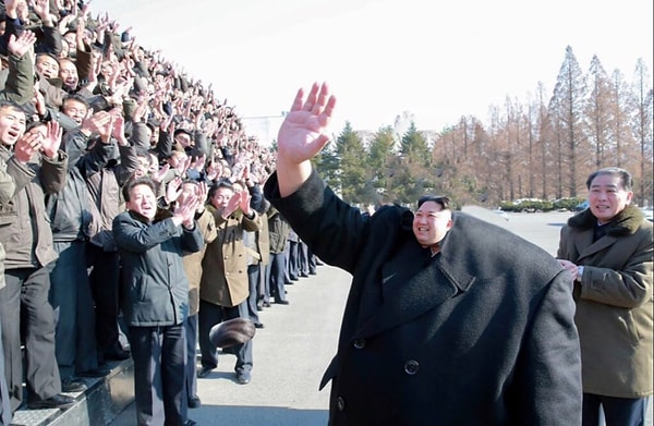 11. Ой! Если он эту фотку увидит, нам конец )))))))