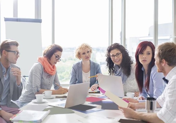 19. Если у вас возникают проблемы на работе, вам есть с кем это обсудить на месте?