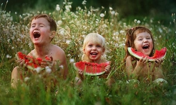 5. У мамы Эрика трое детей. Первого зовут Апрель, а второго Май. Как зовут третьего ребёнка?