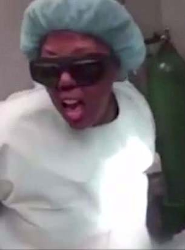 3. Что ж, у нее это получилось… Вот только побочным эффектом таких выкрутасов стало то, что ее пациентка осталась инвалидом.