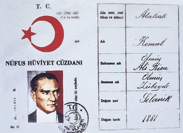 9. Anıtkabir demişken Mustafa Kemal,  Atatürk  soyadını ne zaman almıştır?