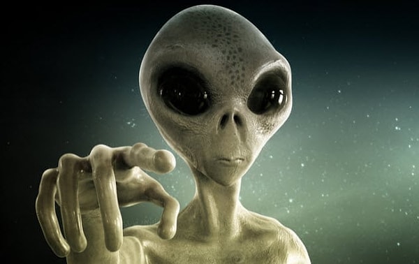 9. Опыт осознанных сновидений приводит к тому, что люди начинают считать, что их похитили инопланетяне