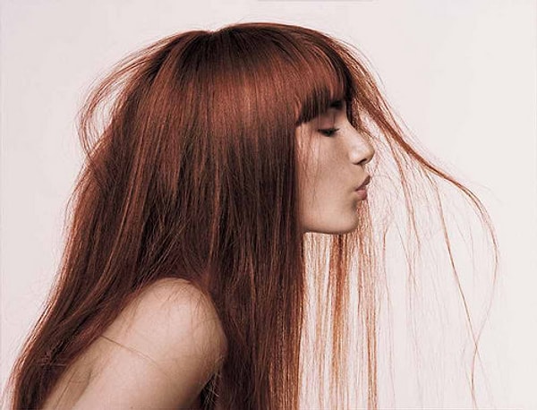 11. Труднее всего перекрасить не темные, а рыжие волосы из-за большого количества разных пигментов.