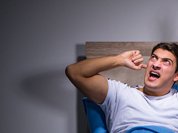 3. В квартирах России центральное отопление, а это значит, что если кто-то стучит по батарее, то противный звук слышат все соседи. Что сделаете в случае поднятия такого шума?