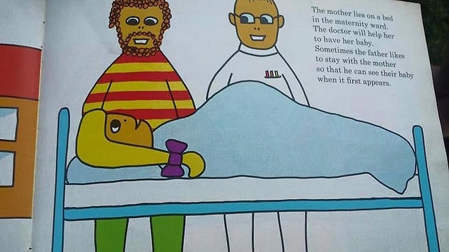9. "Anne bir yatağa uzanır. Doktor onun bebeğini doğurmasına yardım edecektir. Bazen baba da bebeğinin ilk anlarını görebilmek için anneyle durmayı tercih edebilir."