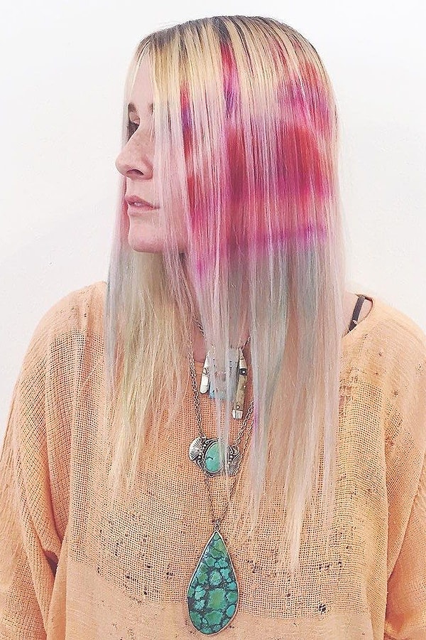 Если вы все же решились на подобные перемены, хорошо подумайте о том, подойдет ли вам "Тай Дай" на волосах.