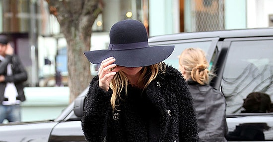 Тест: Сможете ли вы угадать знаменитость, спрятавшуюся от папарацци?