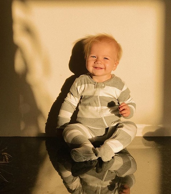 Утренее солнце падает на "солнышко"☺️