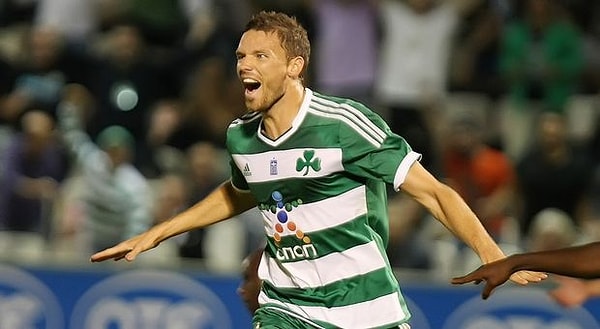 12. За кого сыграет нападающий Маркус Берг?