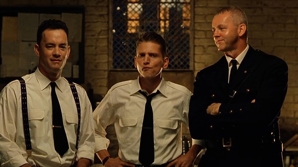 1. Перед вами кадр из фильма, основанного на сюжете романа...