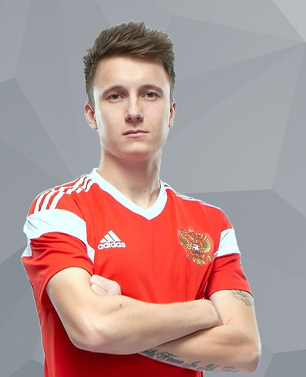 6. Александр Головин, 22 года (сборная России)