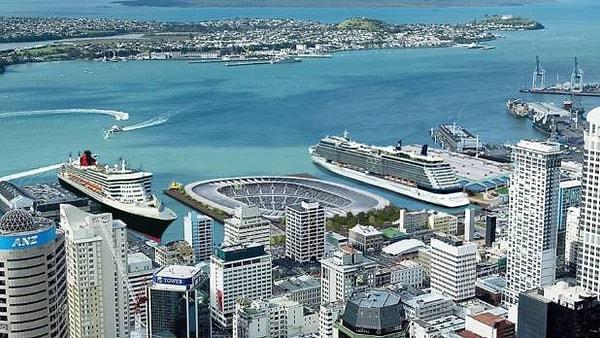 8. Auckland şehri, yaşamak için en uygun şehirlerden biri olarak kabul edilir.