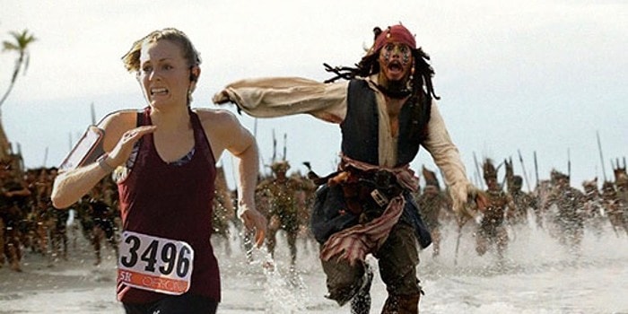 «Беги, дорогая, беги!»: Муж гениально поздравил свою любимую с победой в забеге и заодно повеселил весь Интернет