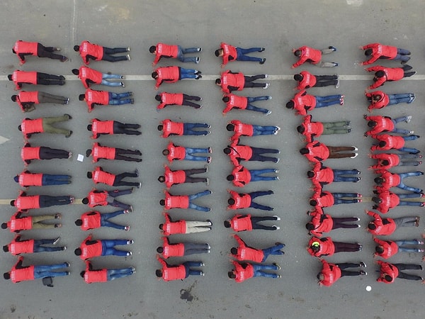 20. Так проходят тренировки по физической подготовке курьеров!