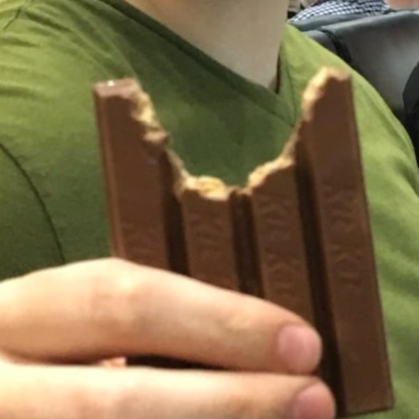 4. А вы уверены, что до этого ели KitKat правильно?