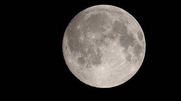 "Kanlı Ay"  sadece Ay'ın Dolunay evresinde ve Ay Tutulması sırasında gerçekleşebilir.