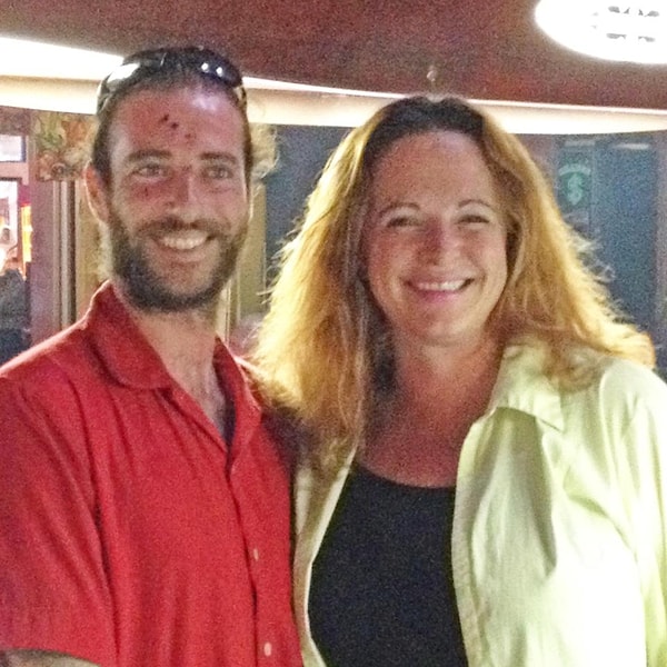 Для поиска биологических родителей Дебби наняла частного детектива, который обошелся достаточно дорого.