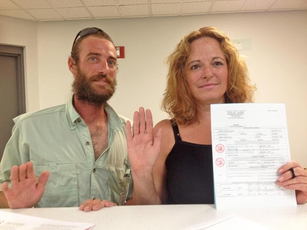 В конечном итоге пара не выдержала и все-таки во всем призналась. Как выяснилось впоследствии, родственники догадывались об их отношениях и уже давно смирились с таким положением дел.