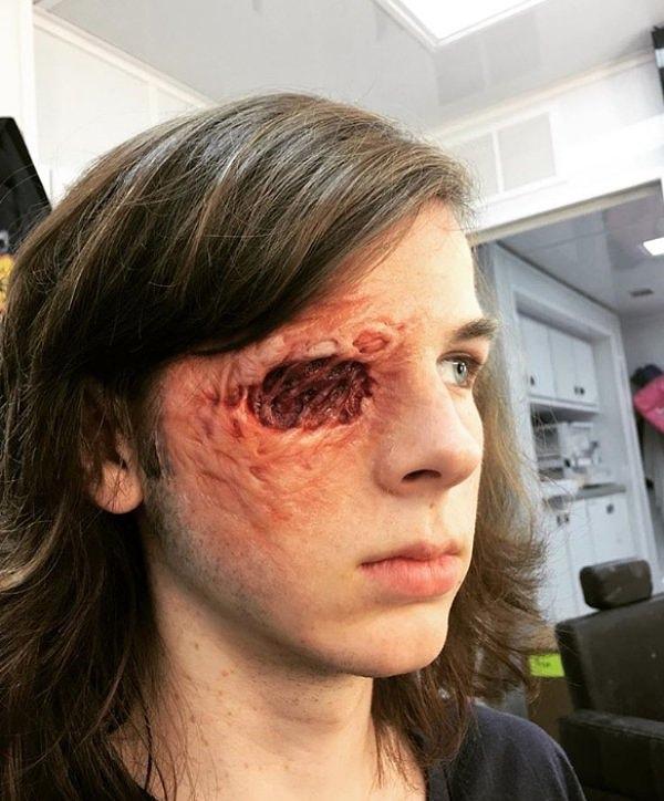 5. 'The Walking Dead' dizisinde Carl karakterinin gözlerine yakından bakış