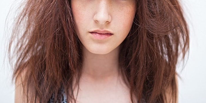 Не надо так: бьюти-ошибки, из-за которых пушатся волосы