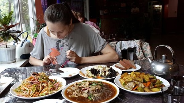 6. Какое заведение общепита во Владивостоке называют "чифанькой"?