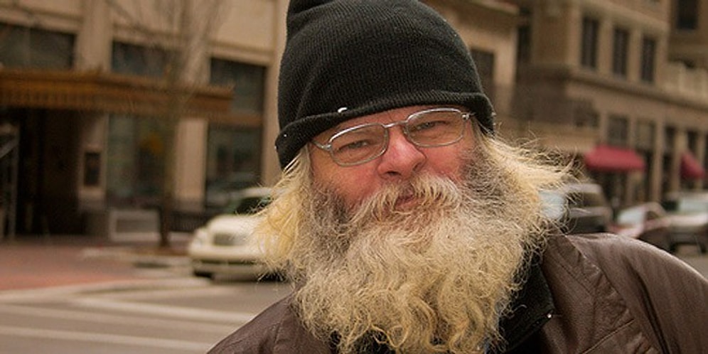 İnsan Sarraflarına Özel Test: Bu İnsanlar Profesör mü Yoksa Evsiz mi?