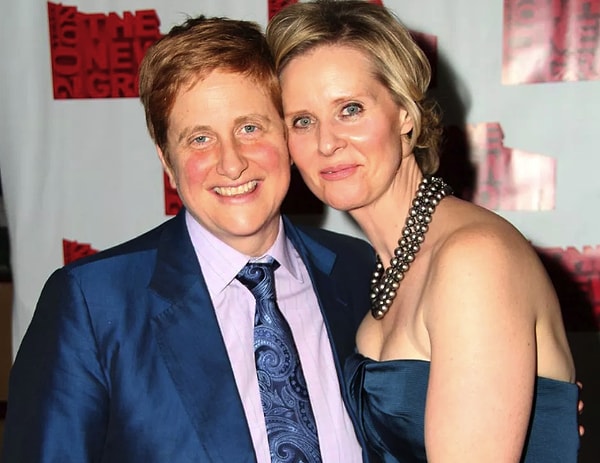 5. Синтия Никсон - Кристин Маринони