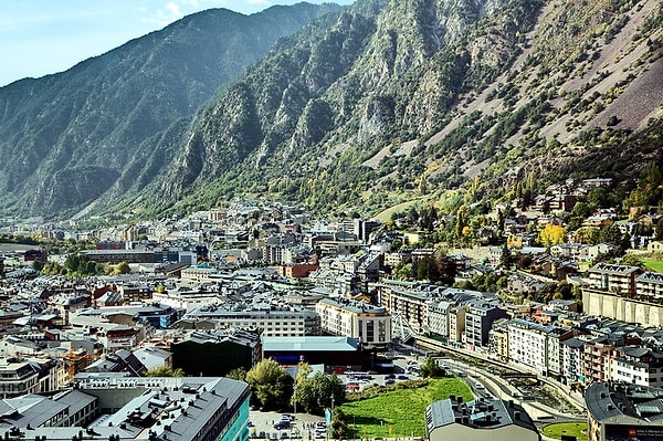 4. Андорра