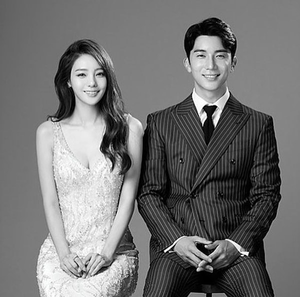 10. Например, корейцы предпочитают выглядеть на фото естественно.