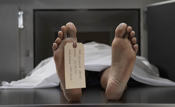 Sıkıntılar Son Buluyor! Rüyada Ölmüş Birini Canlı Görmek Ne Anlama Gelir?