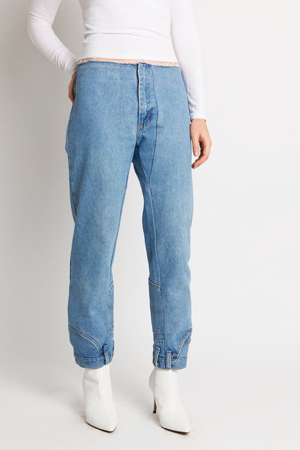 4. А это просто джинсы.