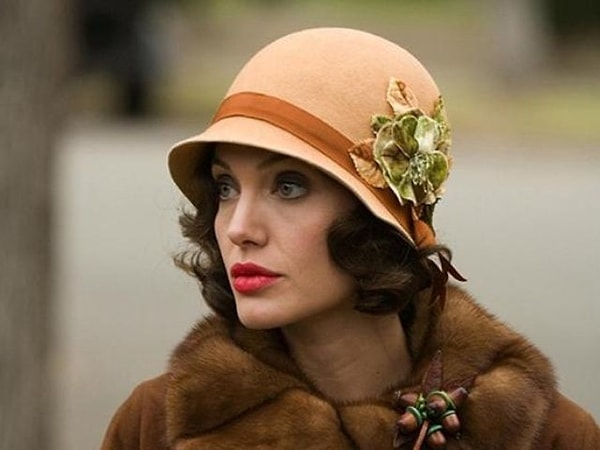 6. Как называется этот головной убор?