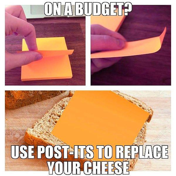 14. Peynir yerine yapışkan kağıtlar kullanmak sandviçin tadını o kadar da değiştirmez!