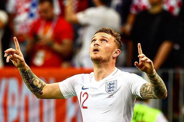 8. Англичанин Киран Триппьер забил один гол и ловко обыгрывал соперников. За что ему нашлось место в символической сборной в качестве полузащитника.