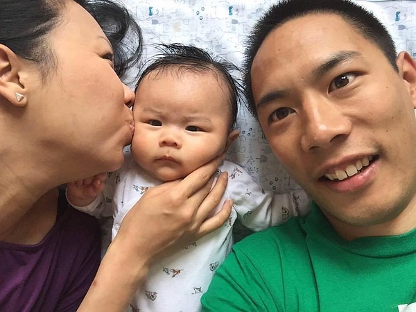 3. Поэтому Терии решила целый месяц не выходить из дома, не принимать гостей и общаться только с мужем, а также… не мыться