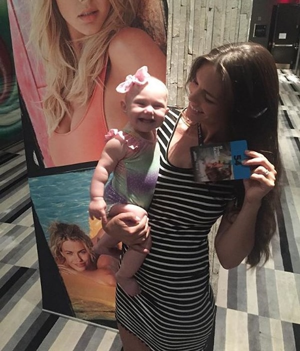 7. Мара надеется, что все женщины смогут кормить своих детей, не стесняясь, и что табу по этому поводу будут разрушены!