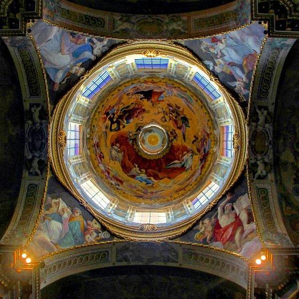 10. Santi Bartolomeo e Gaetano Kilisesi / Bolonya, İtalya