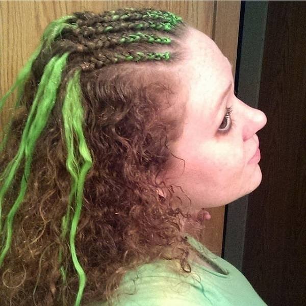 19. Такое чувство, будто просто зеленую краску на волосы вылили