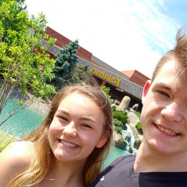 14. Брат? Нет! Просто молодой человек...