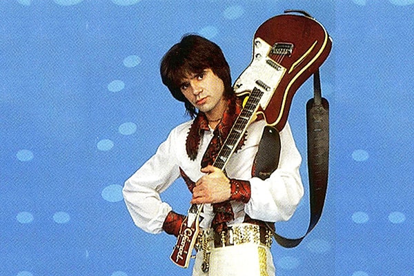 7. Что за музыкант на этом фото?