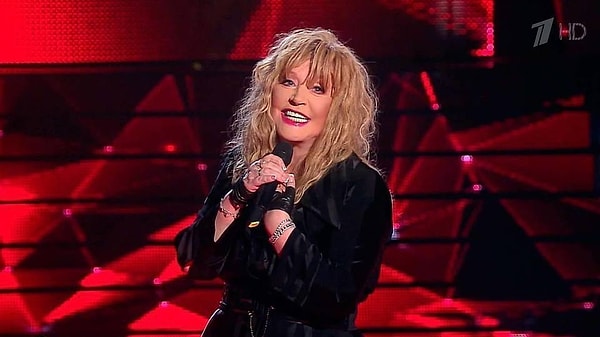 2. Сколько раз побывала замужем российская примадонна Алла Борисовна Пугачева?