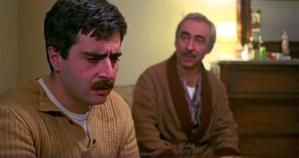 Fahriye Abla filmiyle başladığı yolculuğu Teyzem, Milyarder, Selamsız Bandosu gibi kült filmlerle devam etti ancak biz onu en çok Muhsin Bey’deki Ali Nazik rolüyle sevdik.