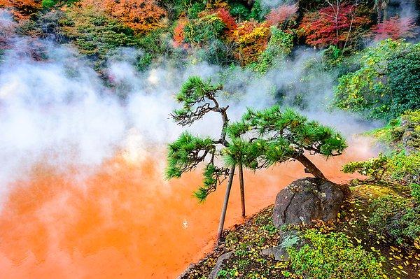 11. Japonya'daki bu kaplıcanın adı 'Hells of Beppu' (Beppu'nun Cehennemleri).