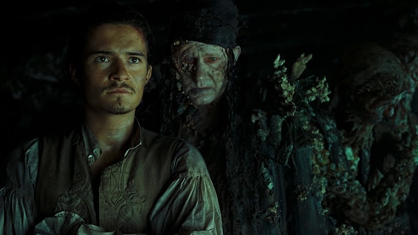 7. В каком фильме о приключениях Джека Воробья был этот момент?