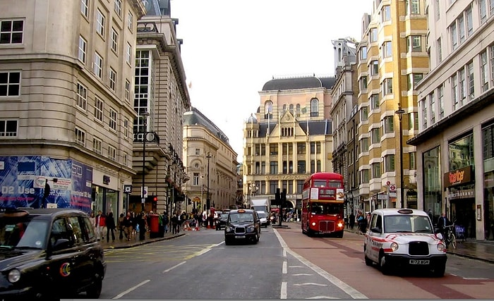 Türklerden İngiltere Çıkarması: 'Son 5 Yılda 85 Bin Kişi Londra'dan Ev Aldı'